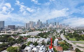 Casa Labella - Downtown Skyline Views - Sleeps 10
