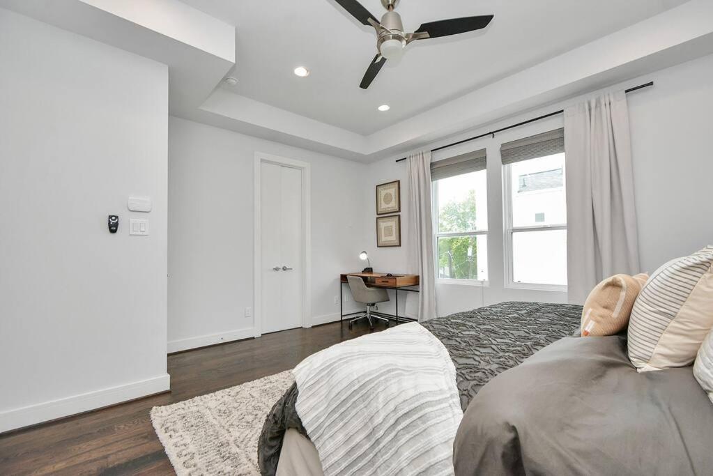 Casa Labella - Downtown Skyline Views - Sleeps 10 Villa Houston Exterior photo